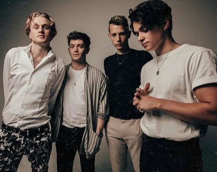 Группы мальчиков из 4 человек. The Vamps Британская группа. Группа the Vamps 2023.