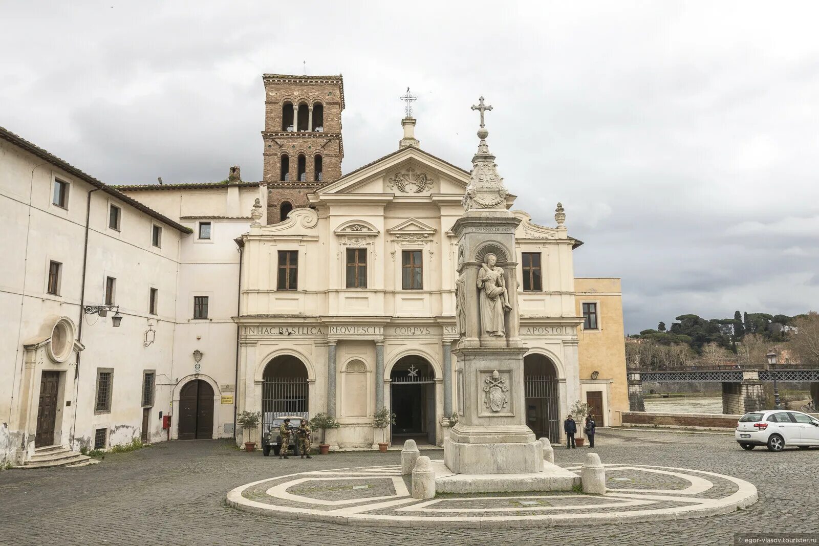 San giovanni. Остров Тиберина в Риме. Церкви св. Бартоломео. Рим остров Тиберина Церковь Вознесения.