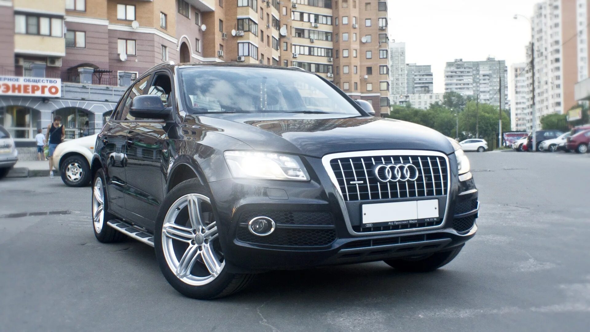 Купить q 5. Audi q5 2010 s line. Audi q5 s line 2011. S line q5 внешний. Q5 Sline 2010.