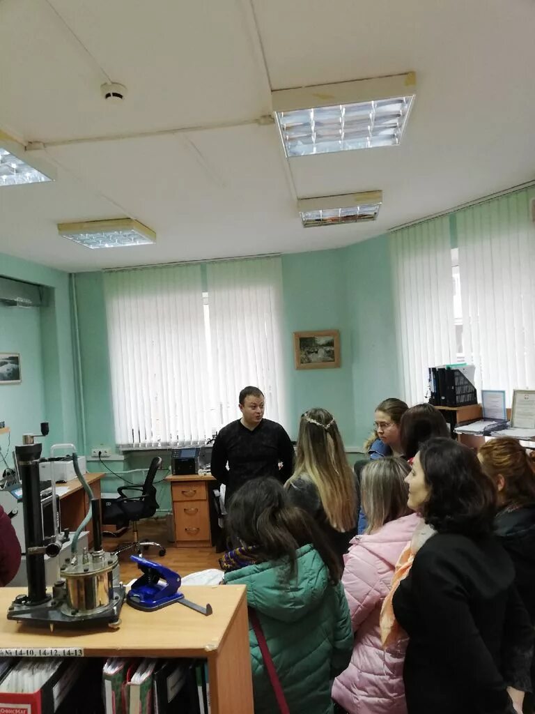 Центр содействия мигрантам, волгоград, краснополянская улица, 17б. Миграционная служба волгоград краснополянская. Краснополянская миграционная волгоград. Миграционный центр волгоград краснополянская. Краснополянская миграционная волгоград.