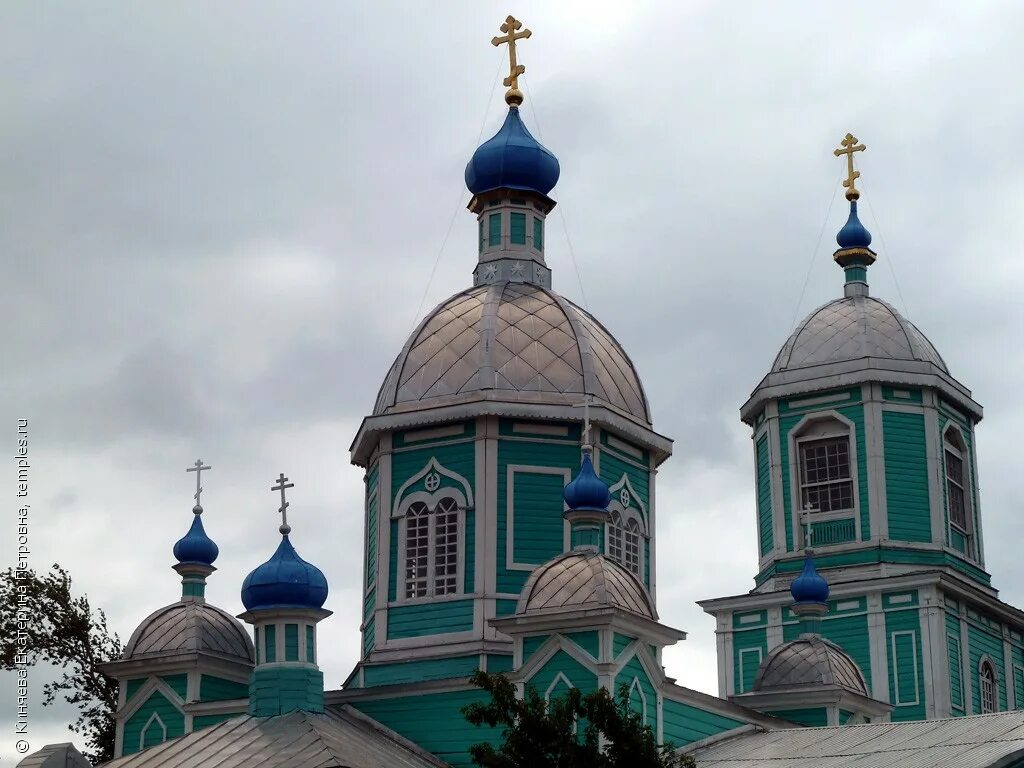 Погода в высоком пестравского района. Храм село высокое Пестравский район. Село высокое храм Архангела Михаила. Храм Архангела Михаила Самарская область село высокое. Село высокое Пестравского района Самарской области.