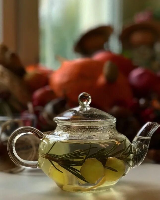 Рецепт вкусного чая. Чай с рябиной. Чай вкусный лучший американский. Вкусный чай рядом с ней не. Вкусный чай полная луна.