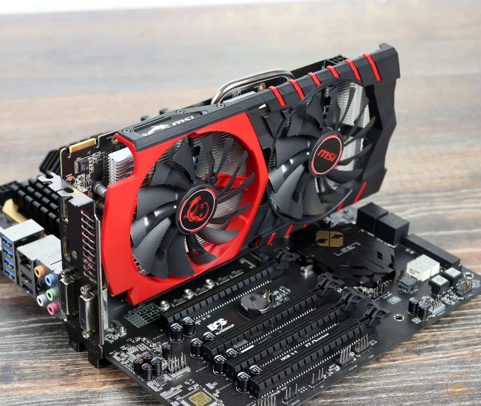 MSI r7 370. AMD r7 370 MSI. AMD r7 370 2gb. Видеокарта r7 370 MSI.