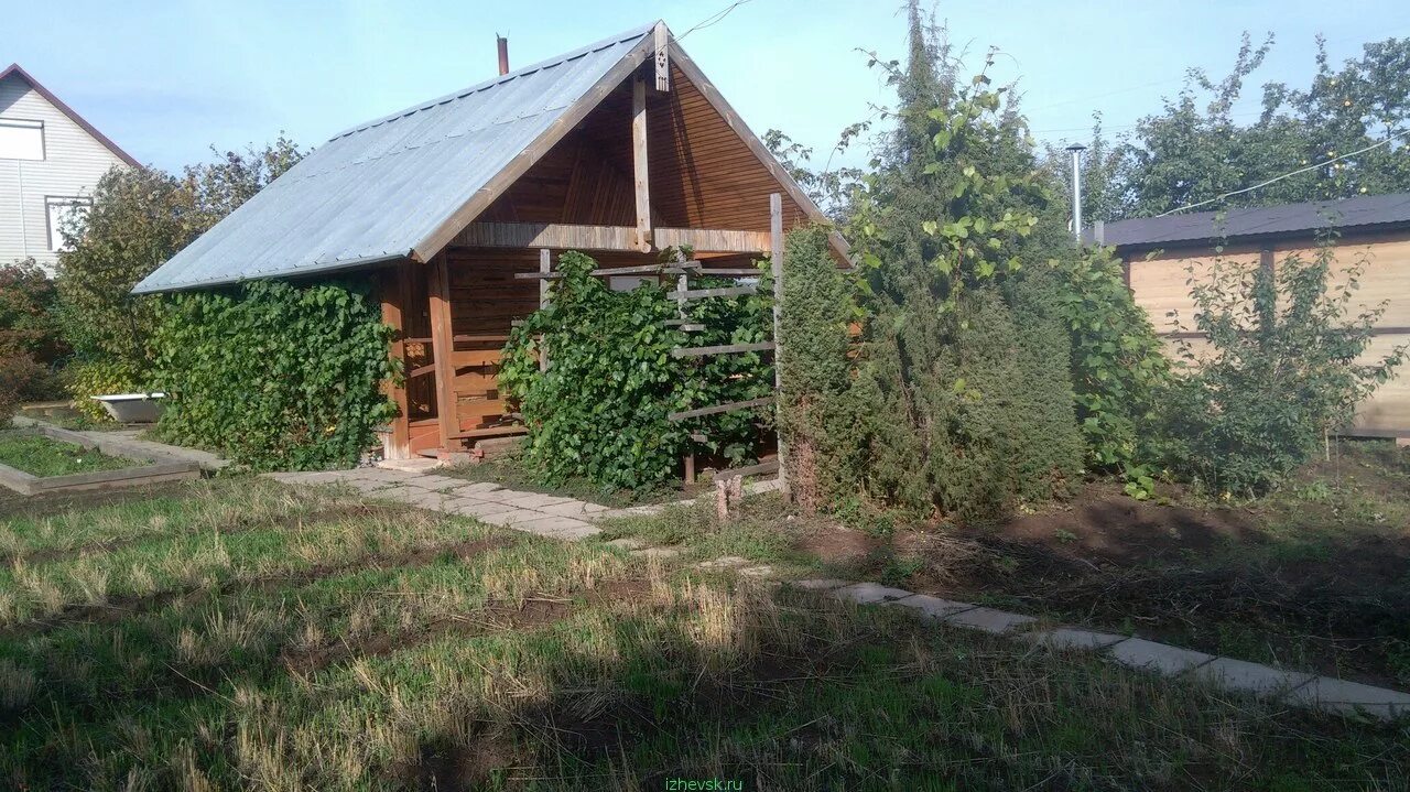 Дачный домик с участком. Баня на участке. Бани на даче 6 соток. Бани на даче 6 соток. Баня на 6 сотках.