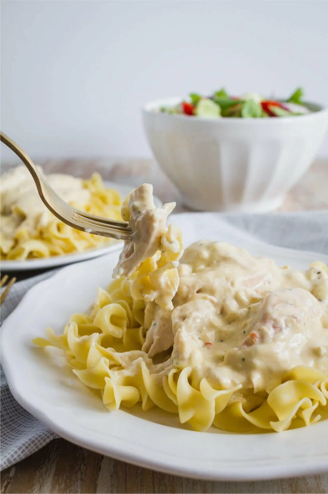 Макароны с курицей в сливочно сырном соусе