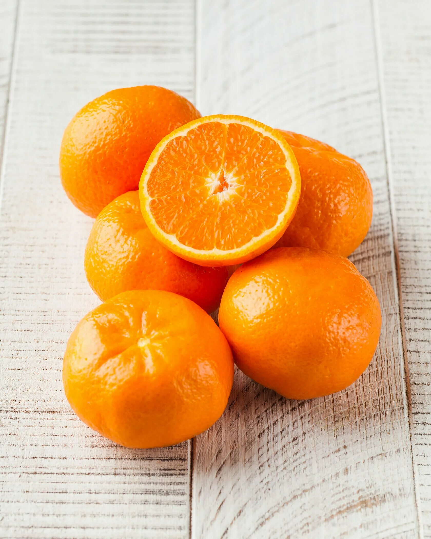 Мандарин абхазский мандарин абхазский. Кг мандаринов. Абхазские мандарины. Ящик мандаринов. Мандарины в магните сорта.