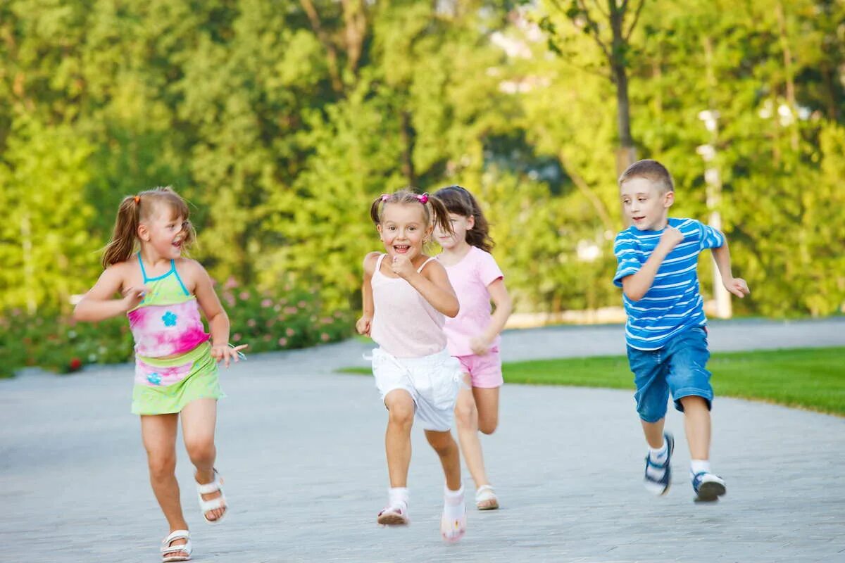 Ребенок супергерой. Current joys - kids // s l o w e d. Подвижные игры для детей. Kids net. Kids net.