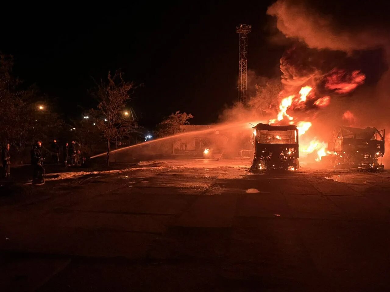 Сильный пожар. Огромный пожар. Пожар фото. Пожар в Одессе. Новости одесса сегодня последние свежие события