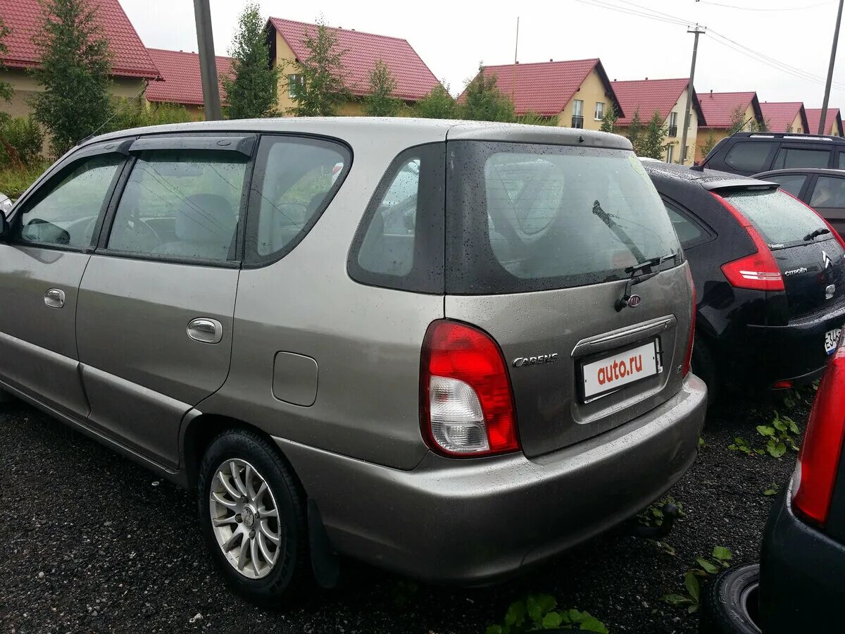 Kia carens купить. Kia Carens 1.8 МТ, 2001. Kia Carens 2001. Kia Carens 2001 года. Киа Каренс 2001 1.8.