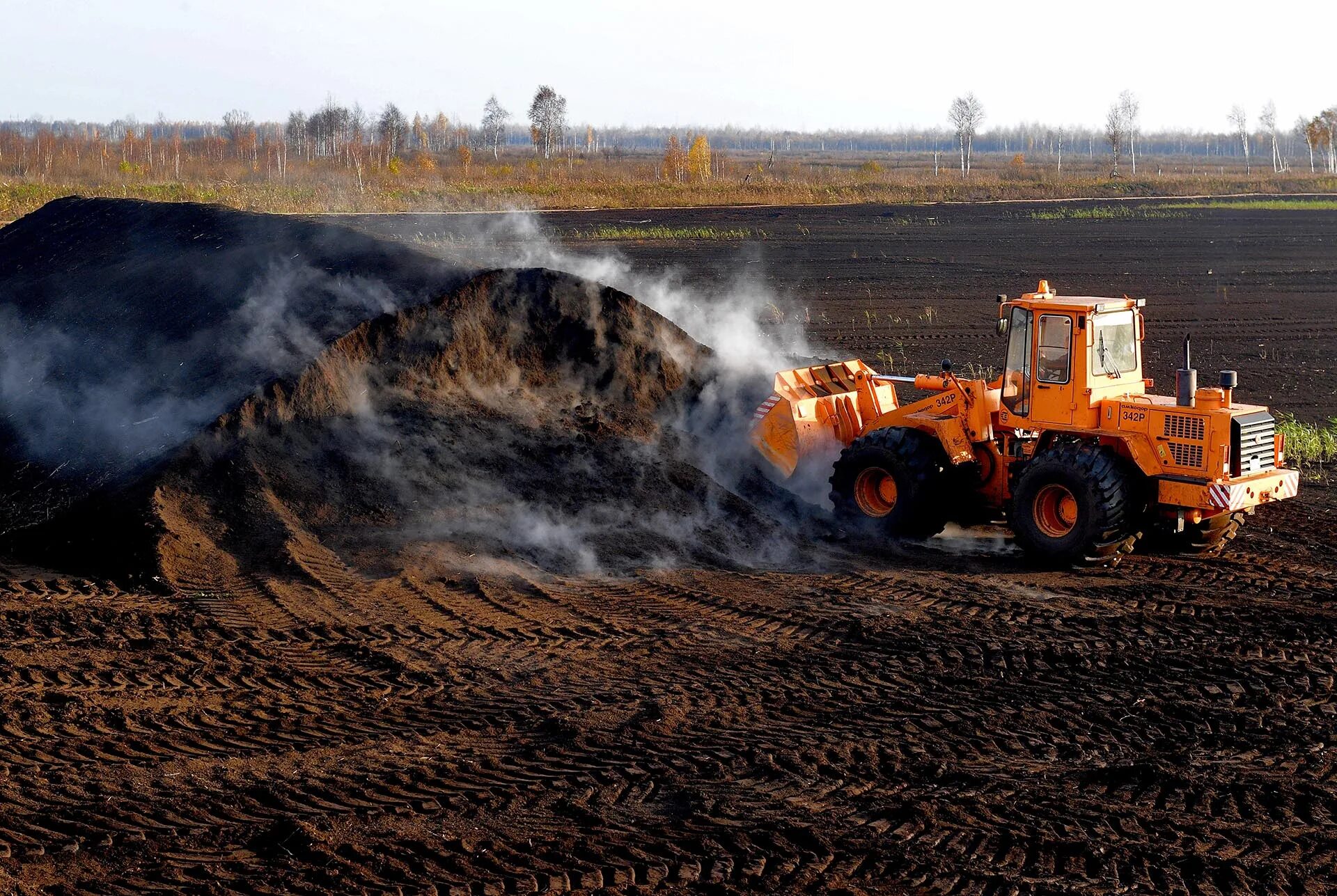 Добыча торфа в ивановской области. Мтф 71. Торфяная промышленность месторождения. Машины для торфоразработок. Добыча торфа предприятия.