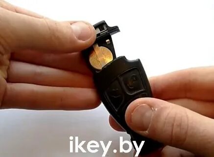 Как поменять батарейку мерседес