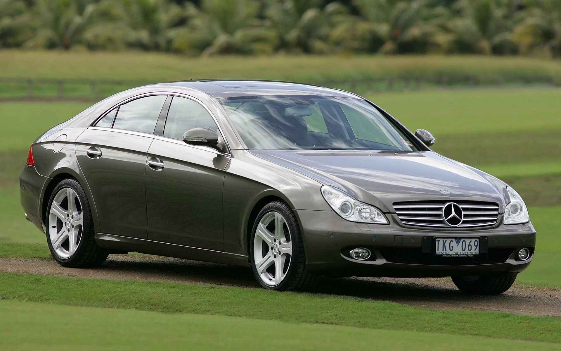 Mercedes Benz CLS 500. Mercedes-Benz CLS 500 2004. Mercedes-Benz CLS-class 2004.