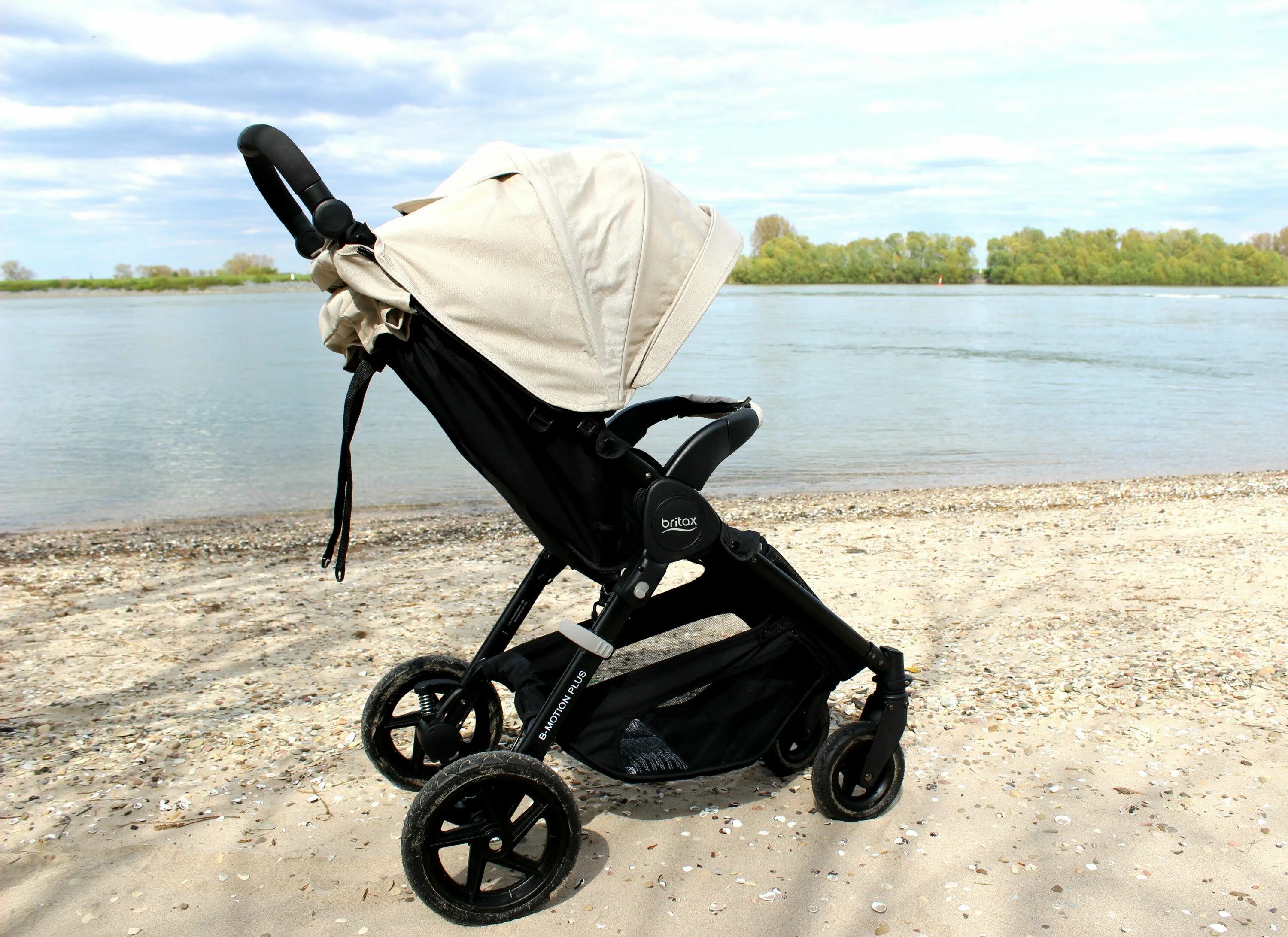 Коляска motion. Britax römer b-motion 4 plus. прогулочная коляска britax b-motion 4. коляска germany style прогулочная.