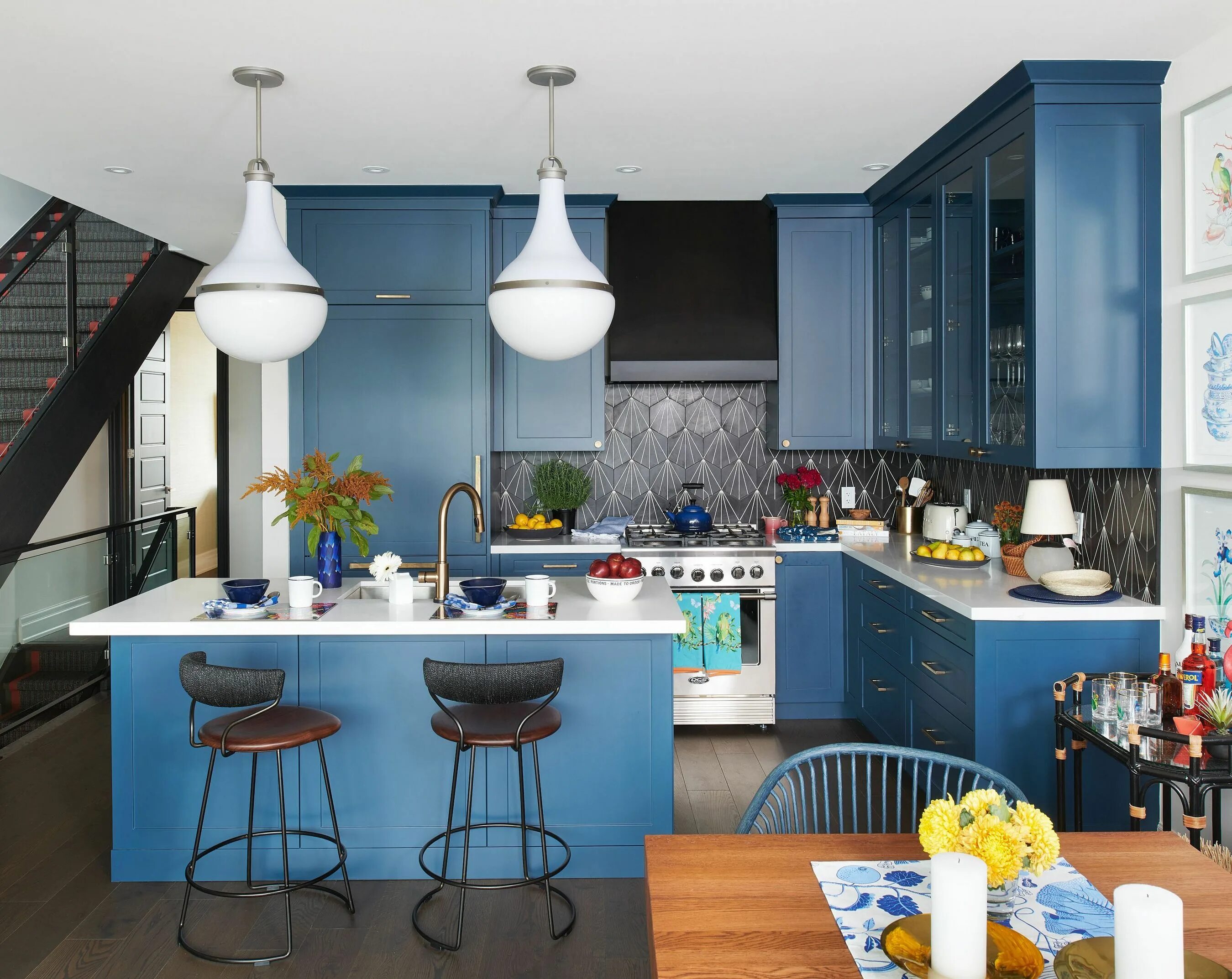 Et la couleur pantone 2020 est... Classic Blue ! Voilà comment l'exploiter en dé