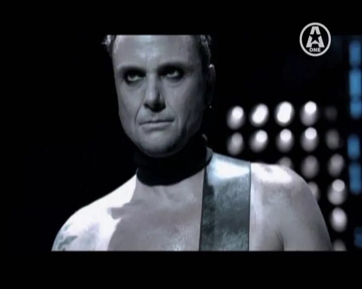 Dir weh. Пауль ландерс. ich tu dir weh татуировка. ich tu dir weh rammstein запрещённая фотография.