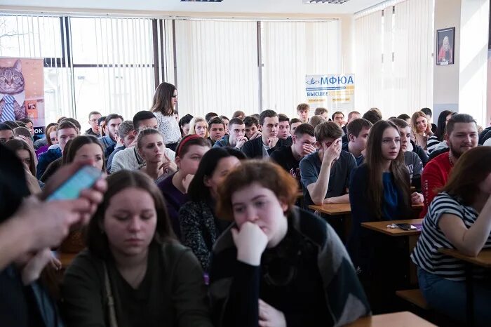 Мфюа калининград. Московская финансово-юридическая академия лого. Мфюа москва. Мантия мфюа. Московский финансово-юридический университет мфюа эмблема.