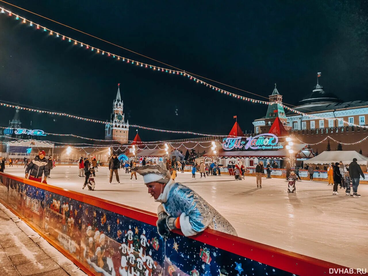 Куда можно сходить в москве новогодние праздники. Москва новый год 2019. новый год москва горки. куда сходить на новый год в москве. новогодняя москва куда сходить.