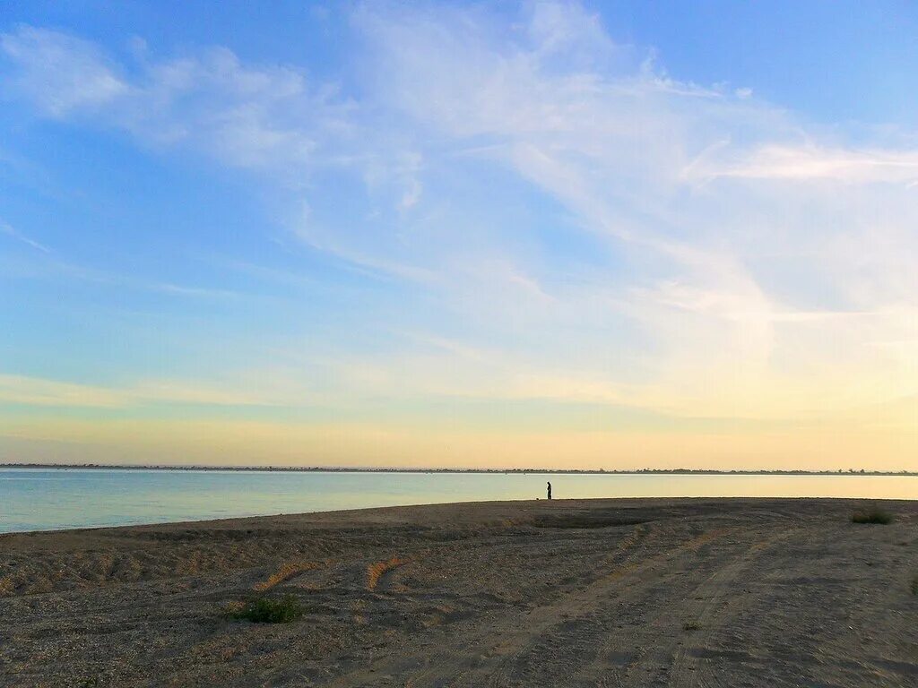Азовское море ясенская коса. Ясенская переправа азовское море. Ясенская переправа краснодарский край. Ясенская фото. Ясеневская переправа азовского моря.
