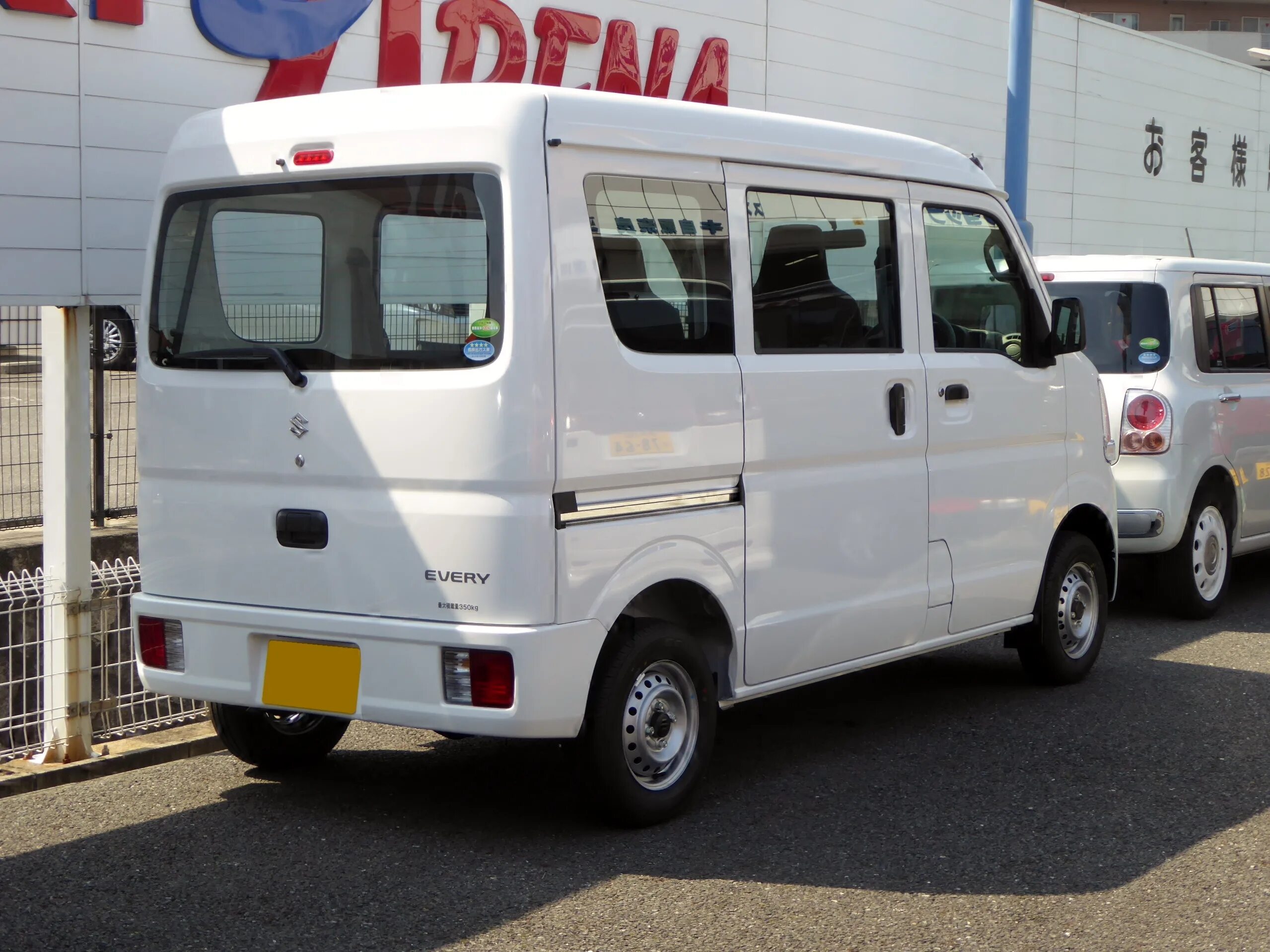 Suzuki every (da17). Эври ван. Suzuki every van. Suzuki every. Сузуки минивэн белый.