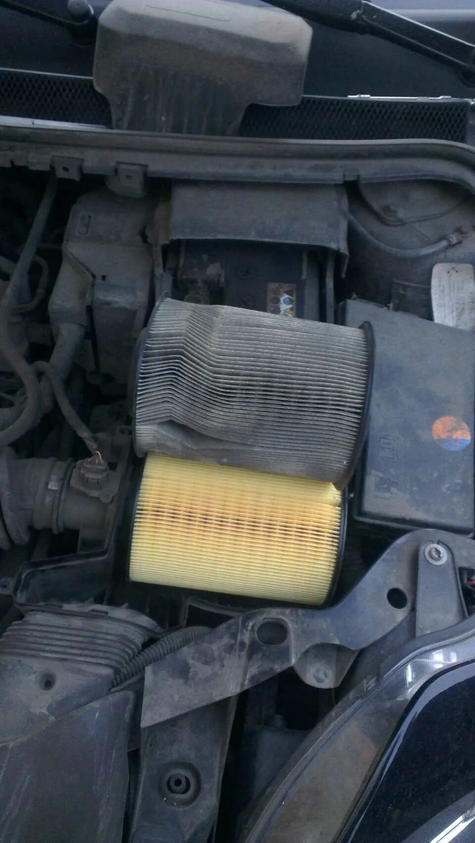 6 100 л. Воздушный фильтр форд фокус 2. Воздушный фильтр форд фокус 2 дорестайлинг. Воздушный фильтр от форд фокус 2-3. 8.