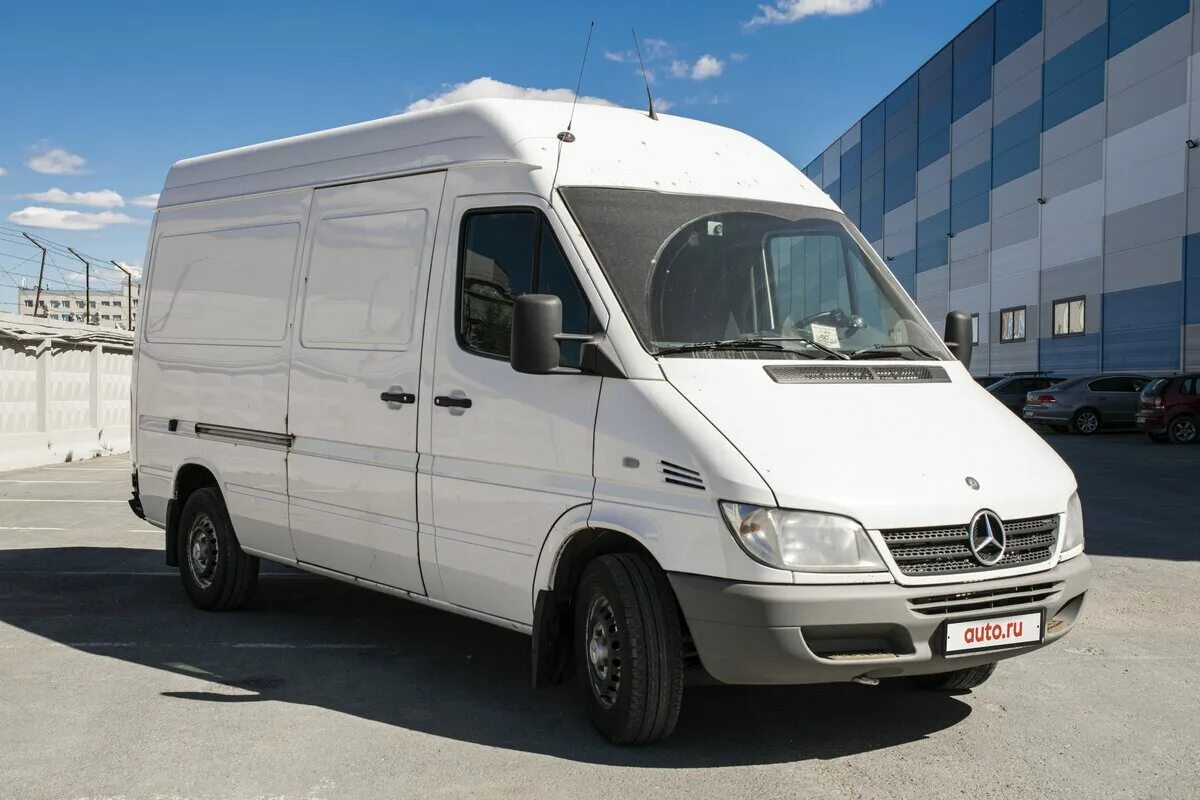 Спринтер класс. Mercedes-Benz Sprinter 2014. Mercedes-Benz Sprinter Classic 2014. Мерседес Спринтер Классик 2014. Мерседес Спринтер грузовой 2014.