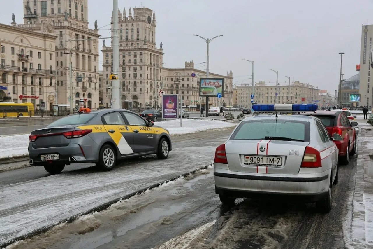 Водитель такси минск. Минская машина. ТПО Минское авто.