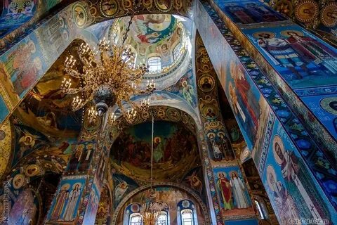 Церковь внутри и снаружи