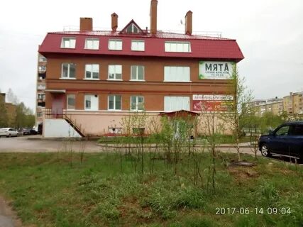 Космонавтов 40