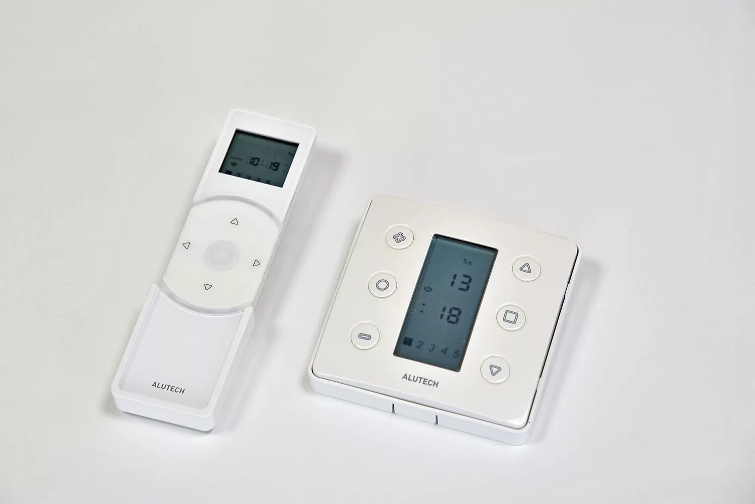 Программирование пульта alutech. Пульт alutech at 15. пульт 15 канальный at-15 алютех. at15s пульт алютех. пульт 1 канальный at-1 alutech.