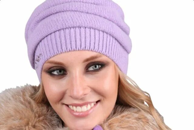 Вязаные шапки с козырьком для женщин. Теплая шапка валберис. Шапки для женщин. Шапка вязаная женская. Модные вязаные шапки.