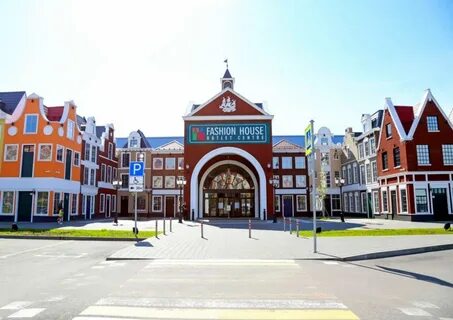 Fashion house outlet