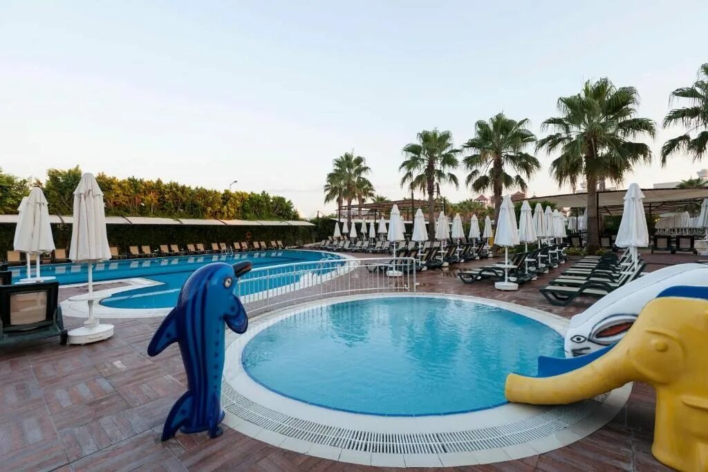 Отель selectum family resort side 5. Примасол хане фэмили 5 сиде. Амара фэмили резорт сиде 5 турция. Отели турции сайленс бич резорт. Примасол хане фэмили резорт сиде 4.