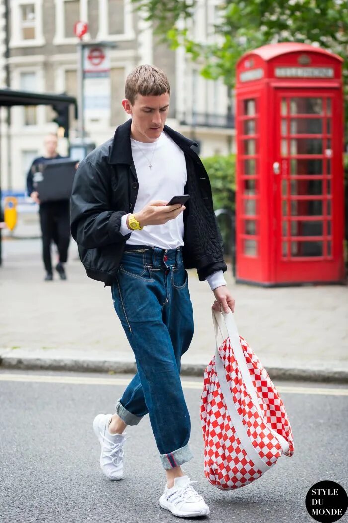 Les Indispensables Mens street style, London fashion week street style men, Lond