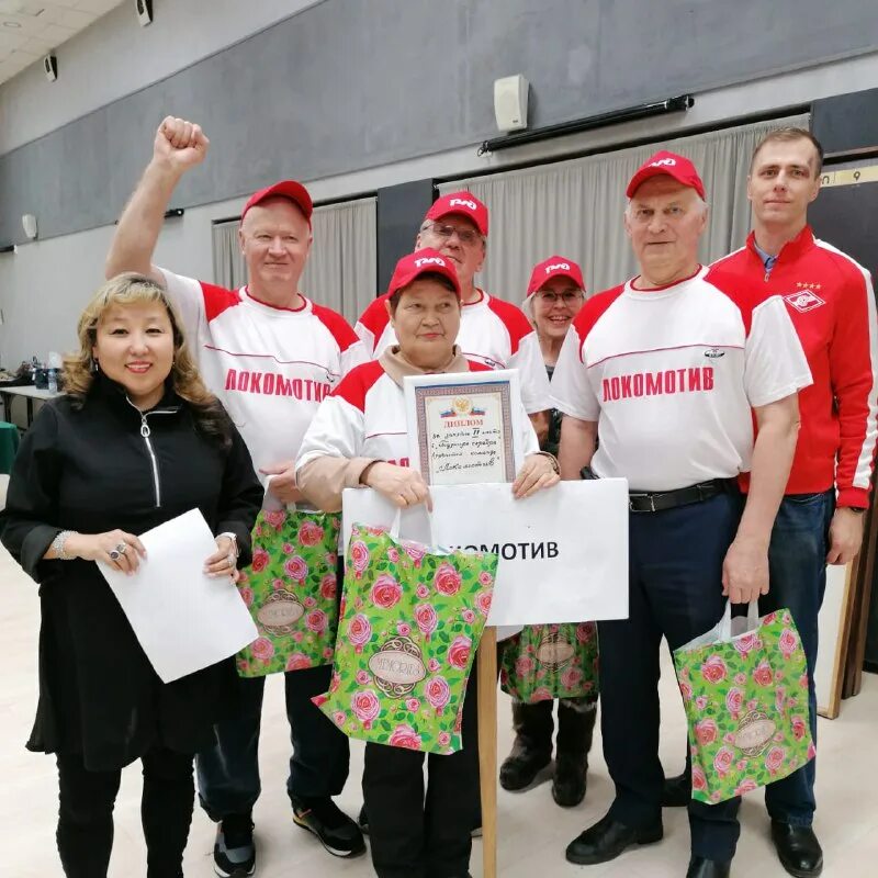 совет федерации россии люди. участие в совете сестер. фонд почета железнодорожников пенсионеров. сергей калатин. благотворительный фонд почет.