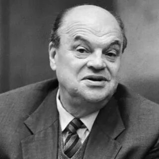 Физик н