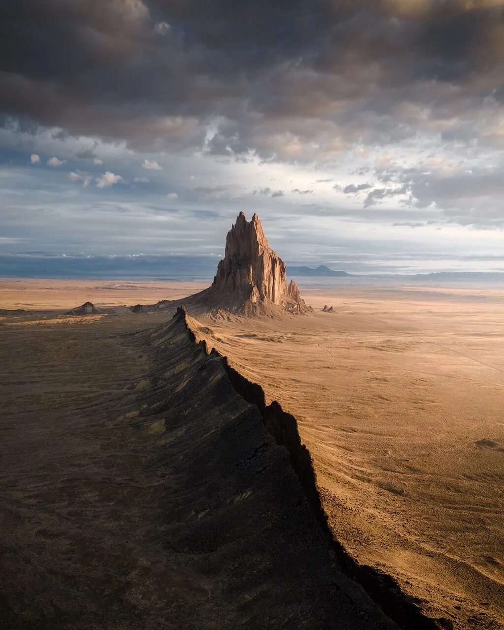 Лучшие фотографии. Гора Шипрок Нью-Мексико. Шип рок, Нью-Мексико, США. Нью Мексико столовые горы. Нью Мексико пейзажи.