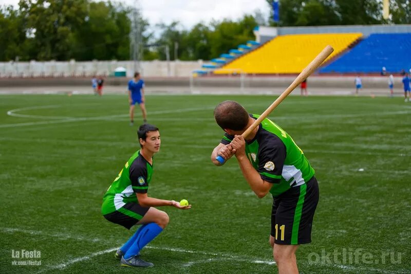 Спортивная лапта. Лапта. Лапта вид спорта. Русская лапта. Лапта Чемпионат.