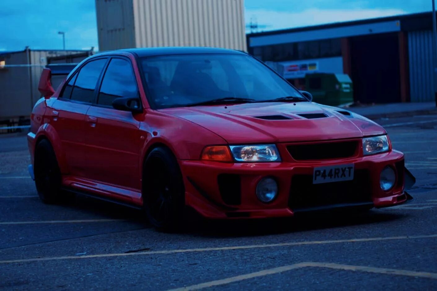 Ниссан мицубиси. Mitsubishi Lancer Evolution 6. Mitsubishi Lancer старый. Митсубиши Лансер старый. Mitsubishi EVO 6.