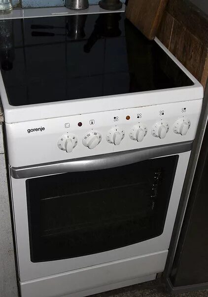 Печь электрическая горение 1988. Старая духовка gorenje. Электрическая печь gorenje e71xe2-1 модель: e 408. Печка gorenje электрическая старая. Старая духовка gorenje.