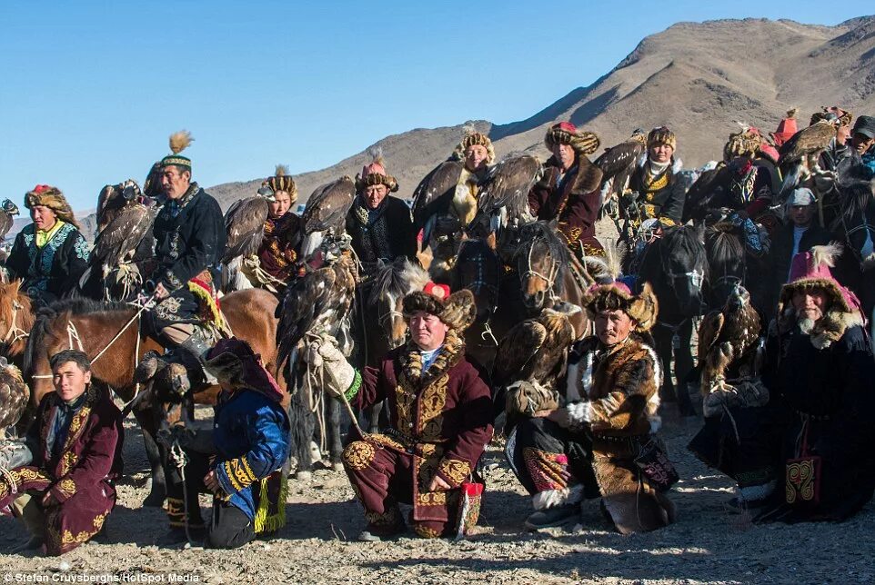 Казахи народ. Казахские племена. Кочевые казахи. Казахи кочевой народ. Kazakh people