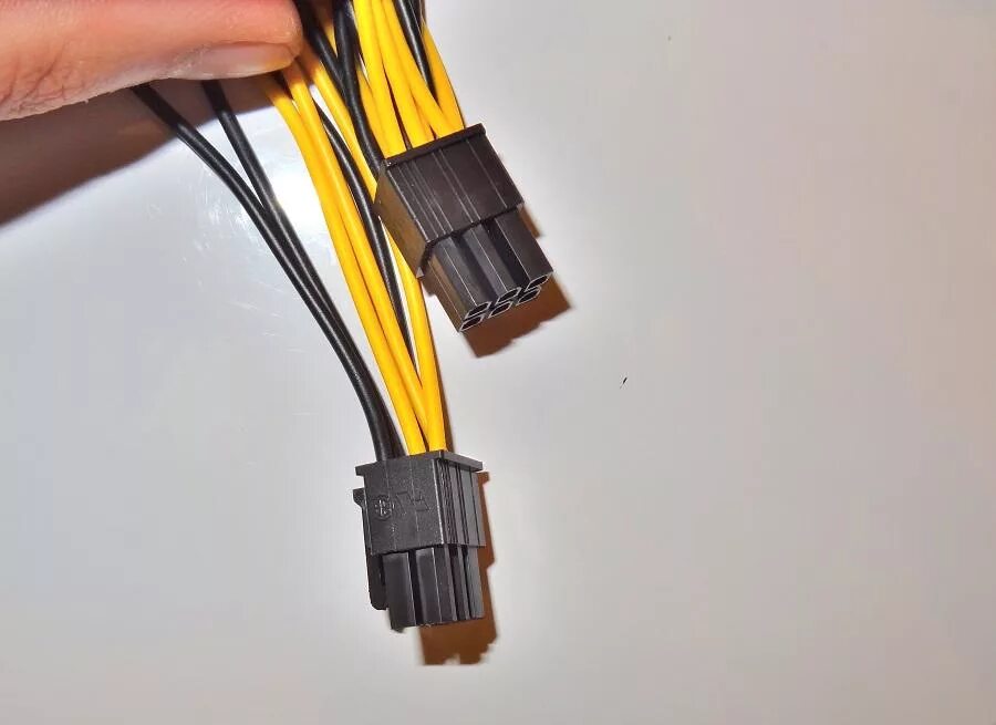 Как подключить 6 пин. Разъем molex 6 pin gtx 650. gtx 650 6 пин коннектор. 16-pin to 2 x 8-pin power cable palit. 550ti разъемы блок питания.