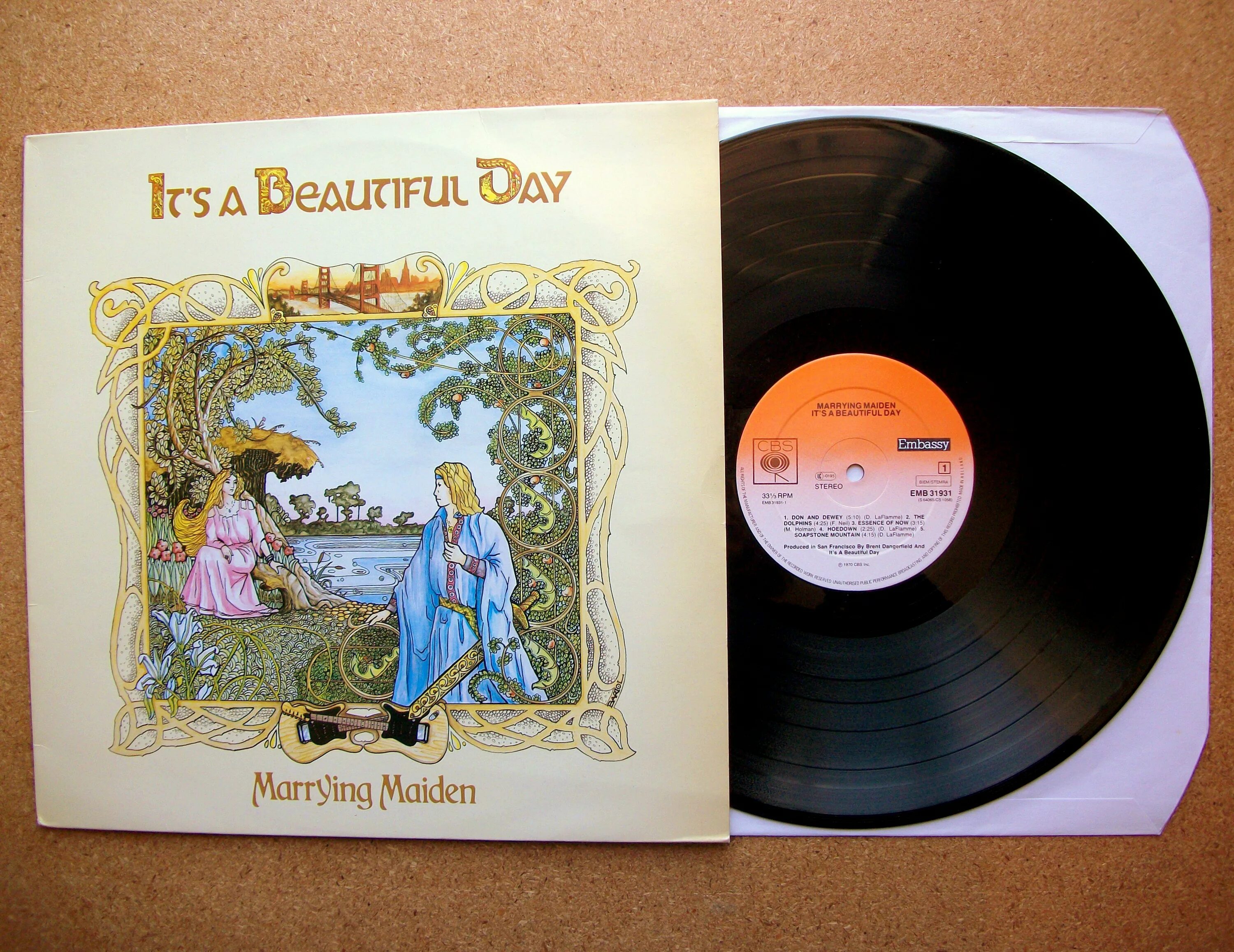 It's a beautiful Day - marrying Maiden (1970). Группа it’s a beautiful Day. It's a beautiful Day - it's a beautiful Day (1969). It's a beautiful Day 1969 album.