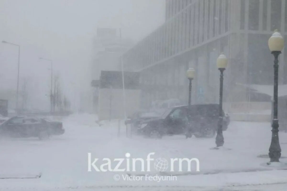 Астана погода какая. Погодные условия. Снег в Казахстане. В Астане выпал снег.