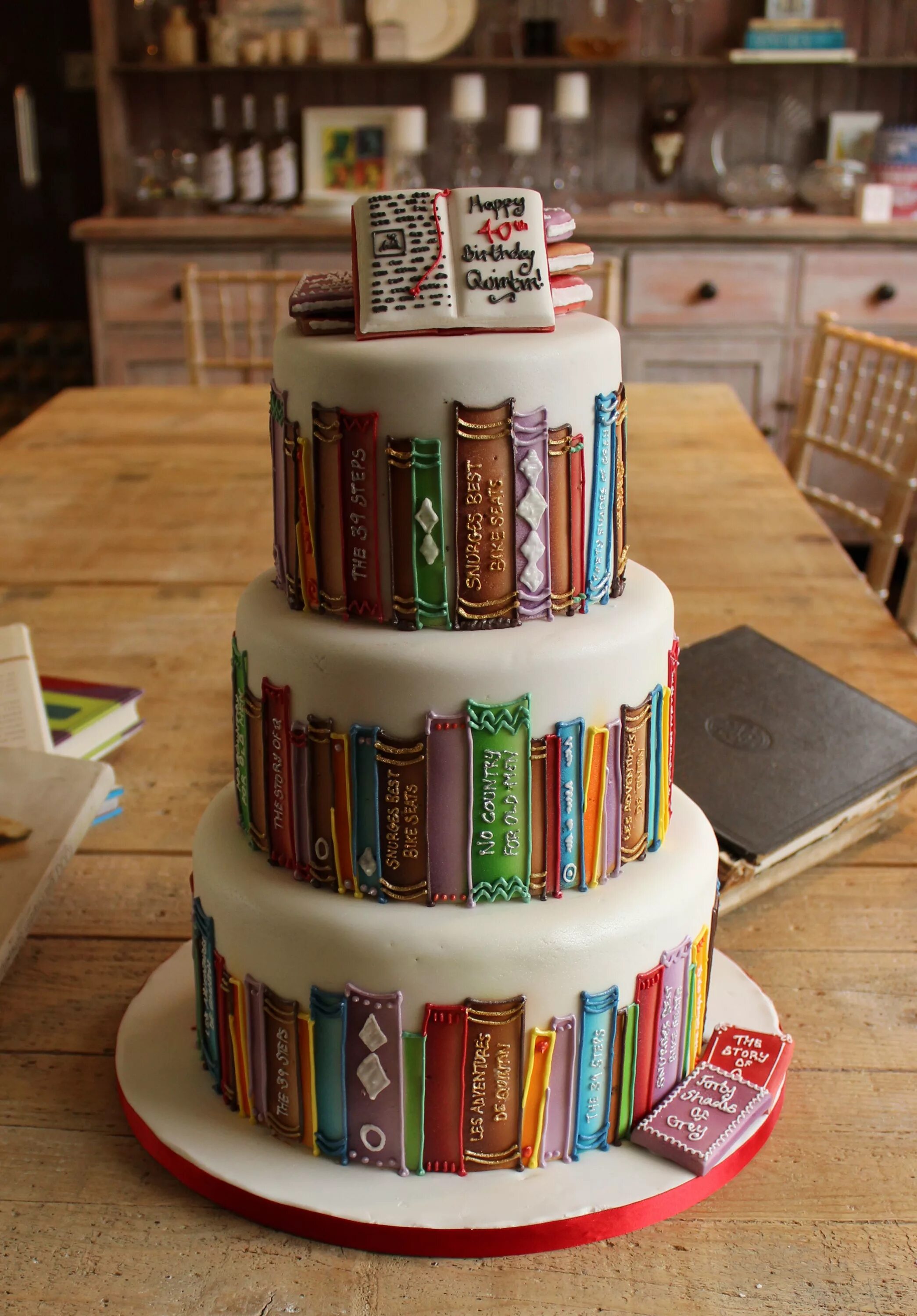 Рождение библиотеки. Оригинальные торты. Дизайнерские торты на день рождения. Торт для книголюба. Необычные торты на день рождения.