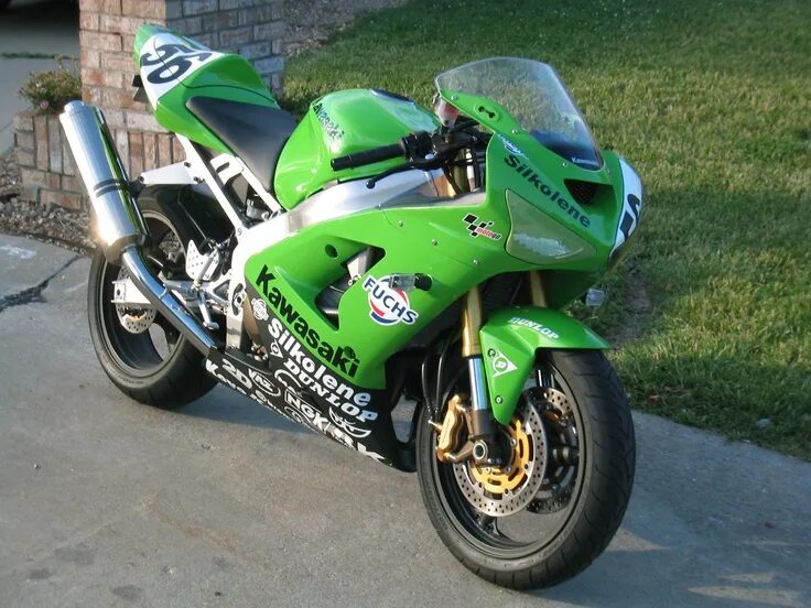 Kawasaki ninja zx-6r 636. Кавасаки ниндзя 636 2004. Kawasaki zx600r 2004. Kawasaki zx6r 2004. Кавасаки 2004.