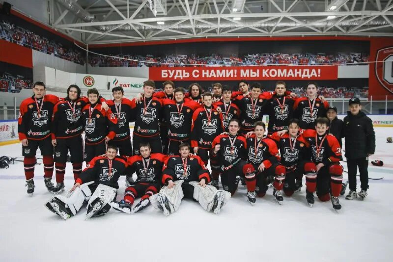 Ска хабаровск. Питерские хоккеисты 2014-2016. Нефтяник 2007. Хк сарматы оренбург. Салават юлаев динамо минс.