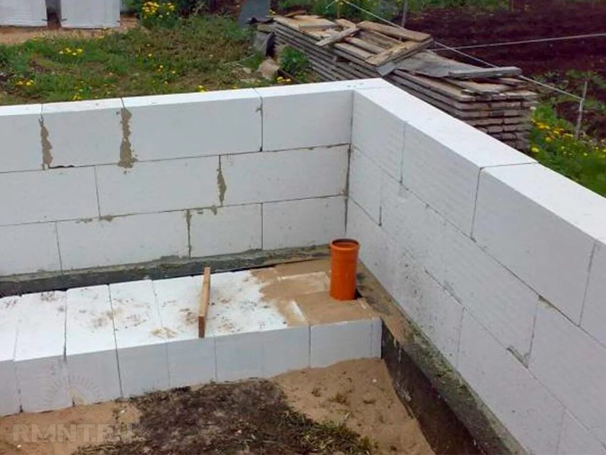 Кладка газобетона. Межкомнатная стена из пеноблоков. Газобетонная стена. Можно ли использовать пеноблок. Можно ли использовать пеноблок.