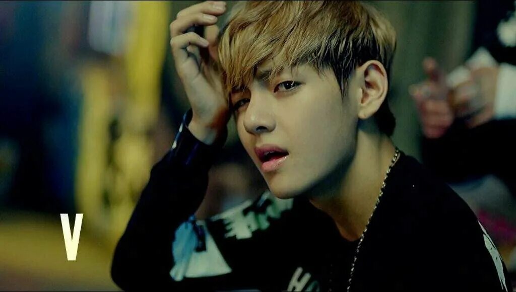 Тэхен эра no more dream. Фото ким тэхена из бтс 2013. Тэхен бтс. Ким тэхён бтс. Новости о ви из бтс.