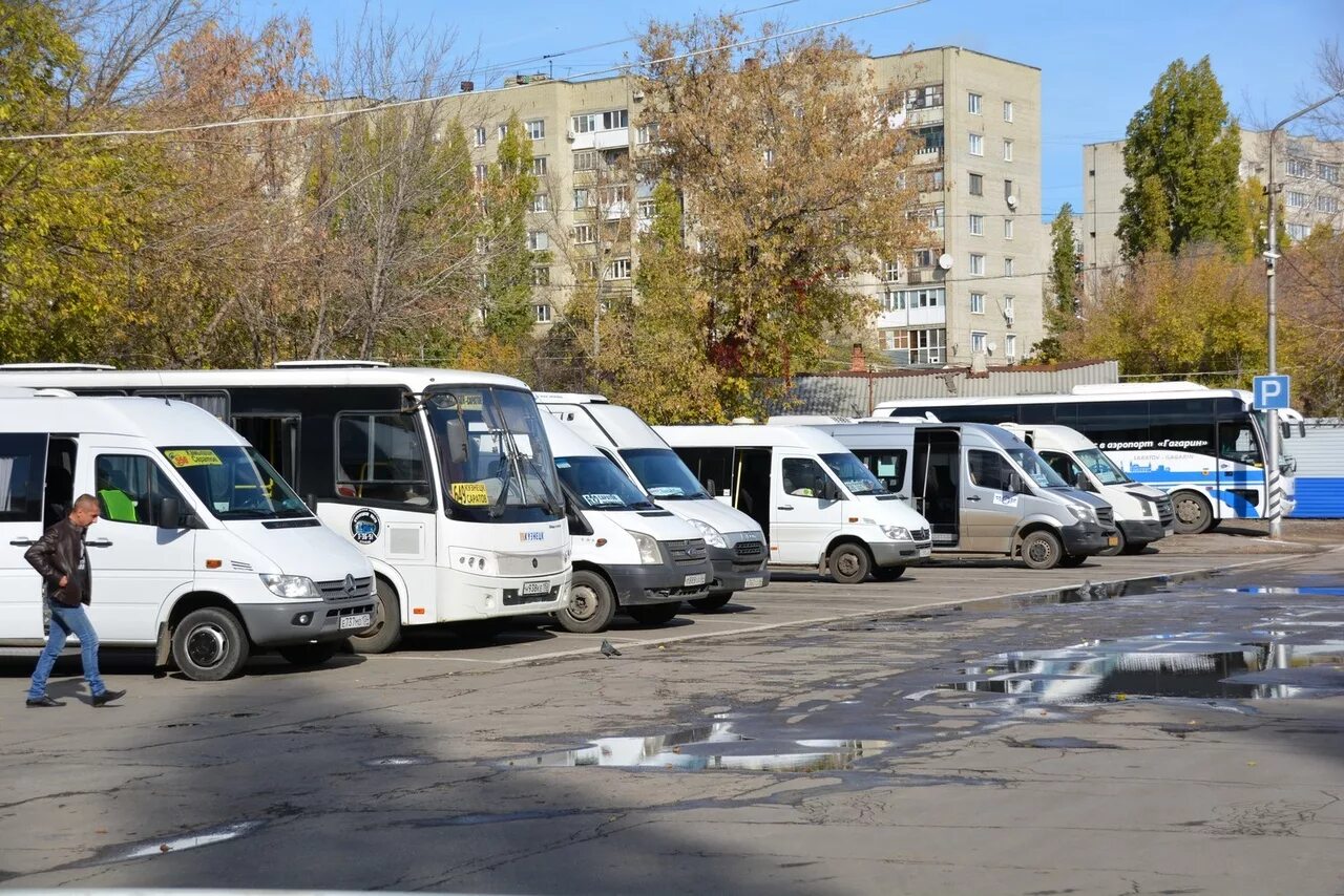 Транспорт Саратов. Саратов общественный транспорт. Автовокзал Саратов. Автовокзал Саратов автобусы.