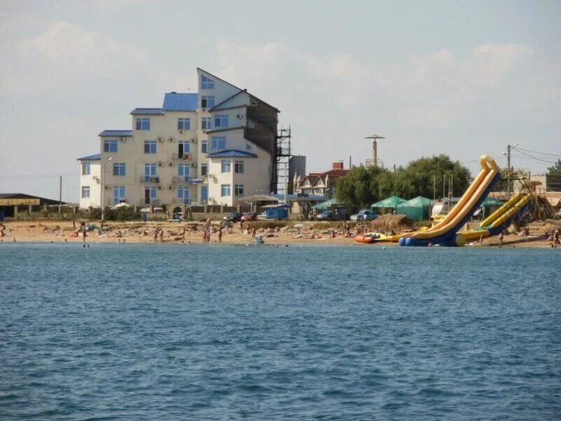 Пгт приморский феодосия. Крым, феодосия пгт. Поселок приморский феодосия. Набережная приморский феодосия. Крым, феодосия пгт.